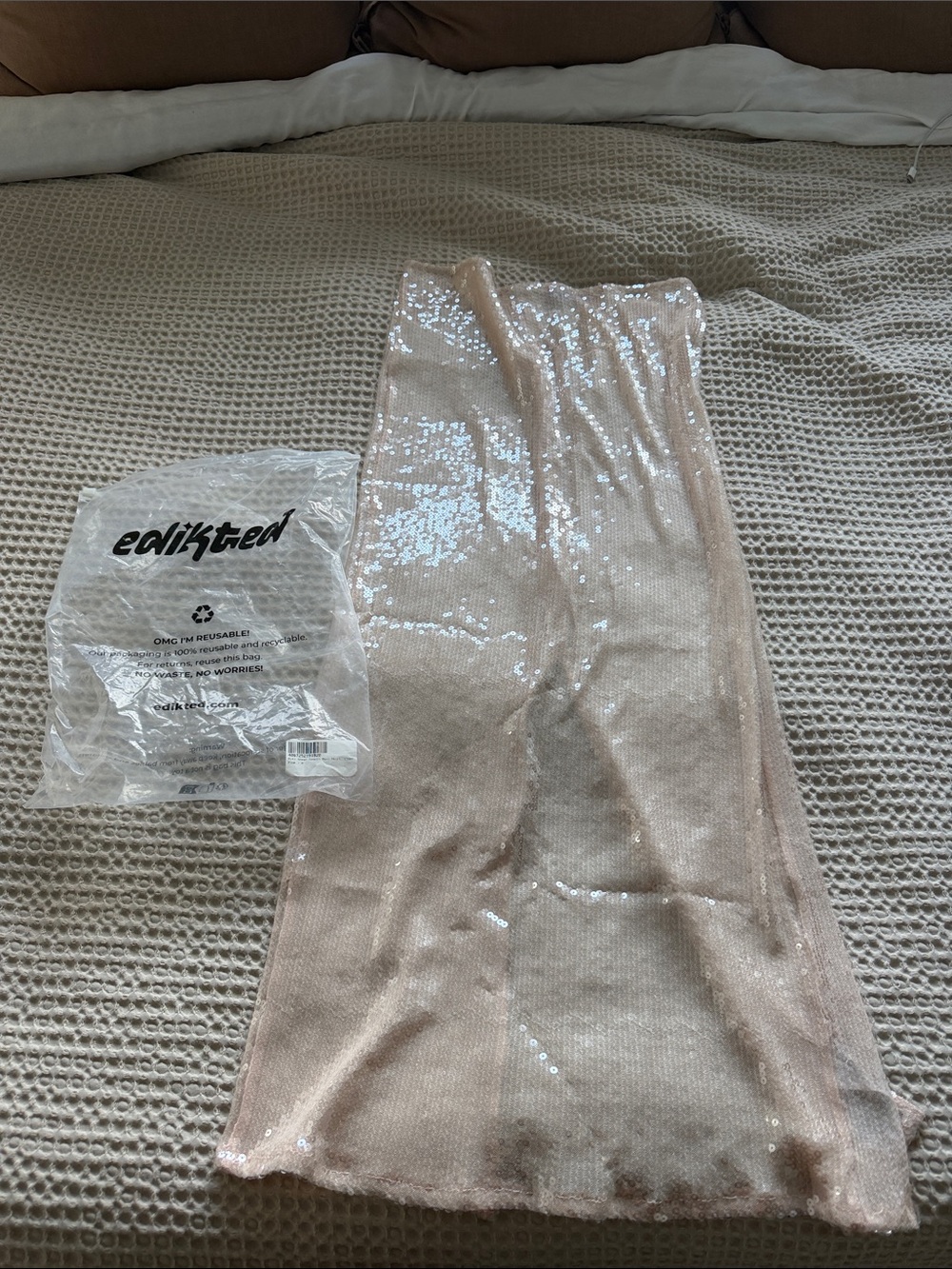Edikted Sequin Pencil Skirt in Pale Pink